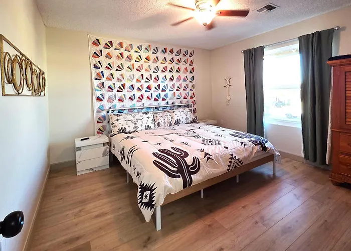 Arizona Southwest Hideaway - Games, Bbq, & More! No Fees!