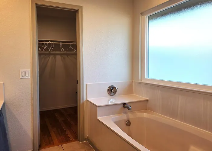 Arizona Southwest Hideaway - Games, Bbq, & More! No Fees! Holiday home Chandler